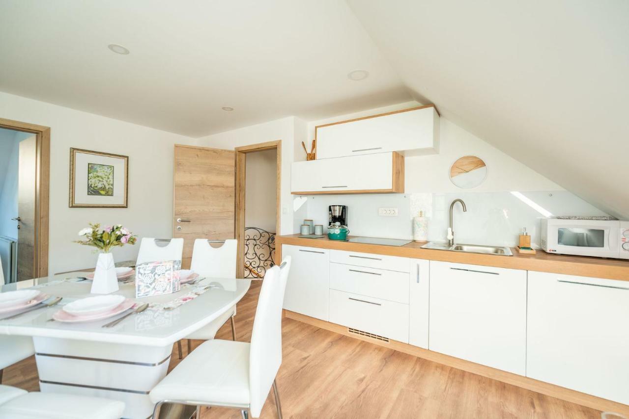 Apartmaji Urska Laško Dış mekan fotoğraf