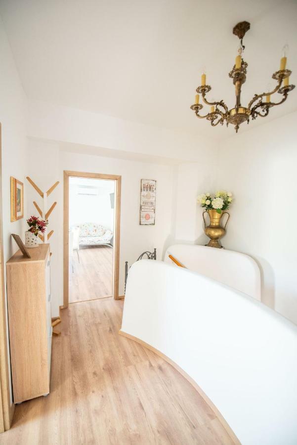 Apartmaji Urska Laško Dış mekan fotoğraf